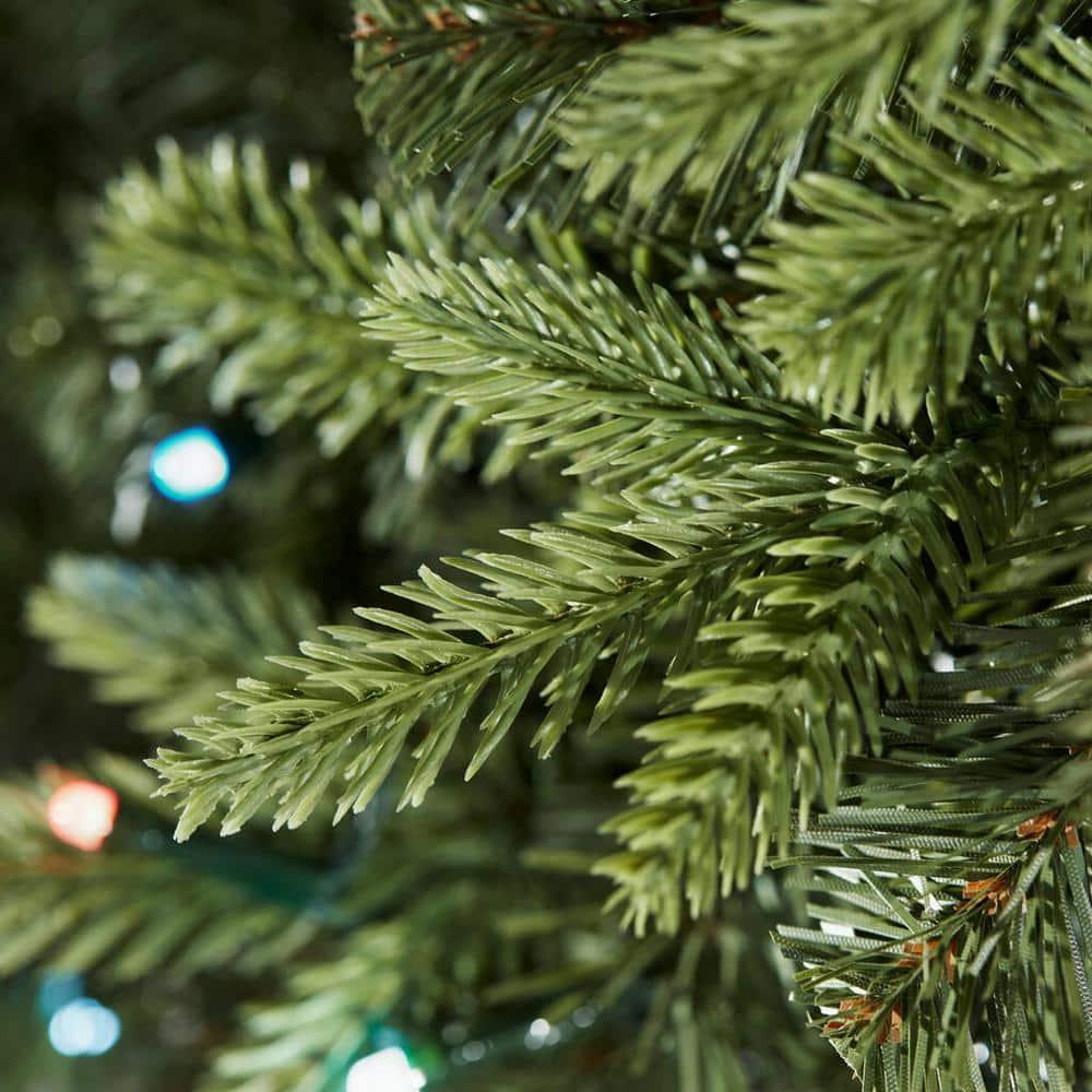 30 in Prelit Twinkly Swiss Mountain Wreath