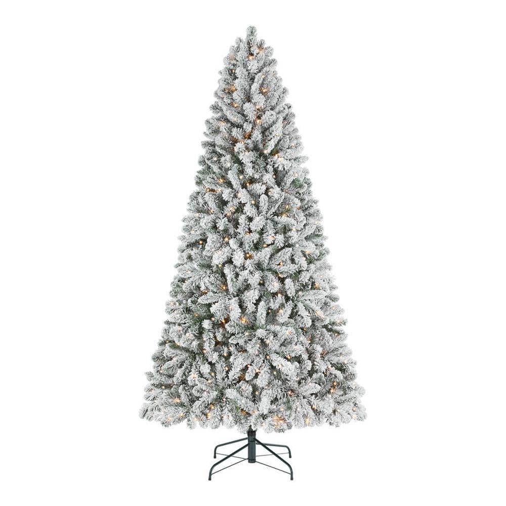 7.5 ft Alta Flocked Christmas Tree