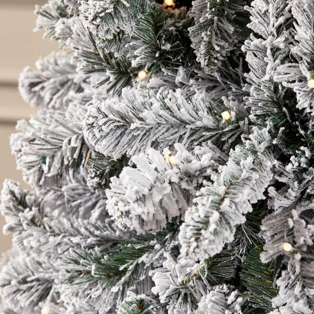 7.5 ft Alta Flocked Christmas Tree