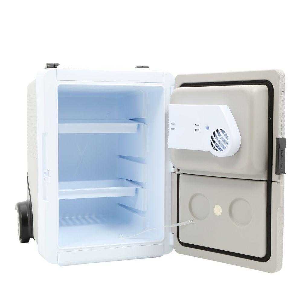 33 Qt. (31 L) Thermoelectric Wheeled Kargo Cooler
