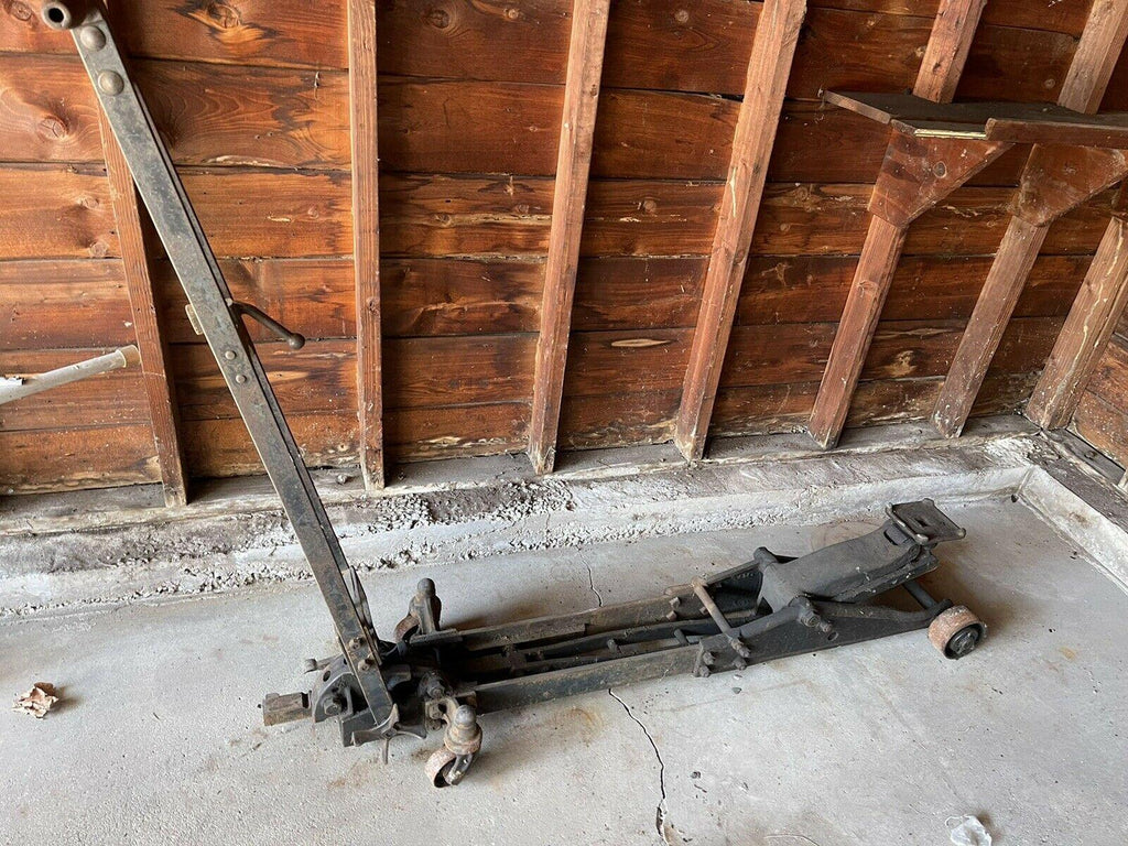 mechanical floor jack Model 745 walker roll-a-car