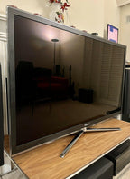 samsung led tv (un55c6500) (55in - matte black) (excellent condition)