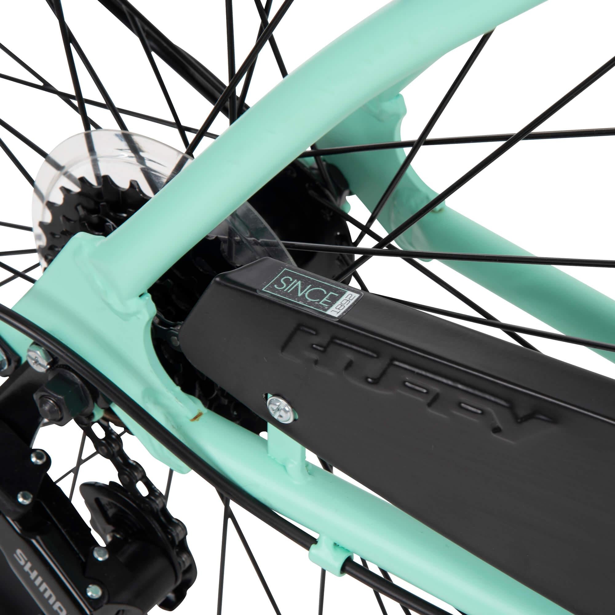 Huffy 26-inch Womens' Lockland 7-Speed Cruiser Bike, Sea Foam Green