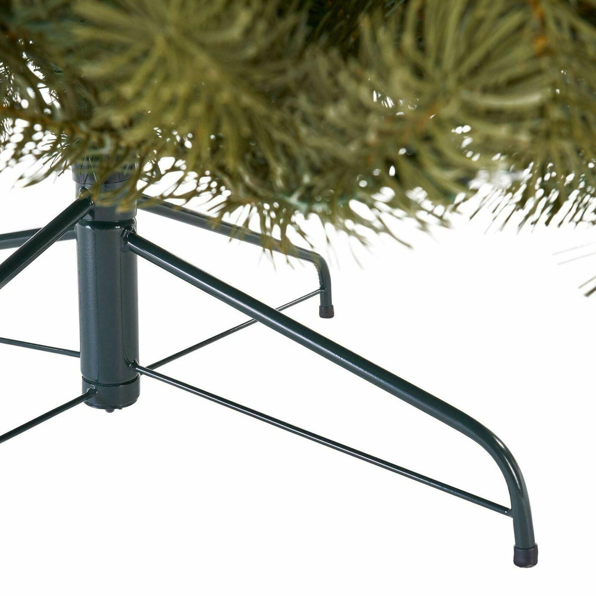 7.5-foot Mixed Spruce Hinged Artificial Christmas Tree