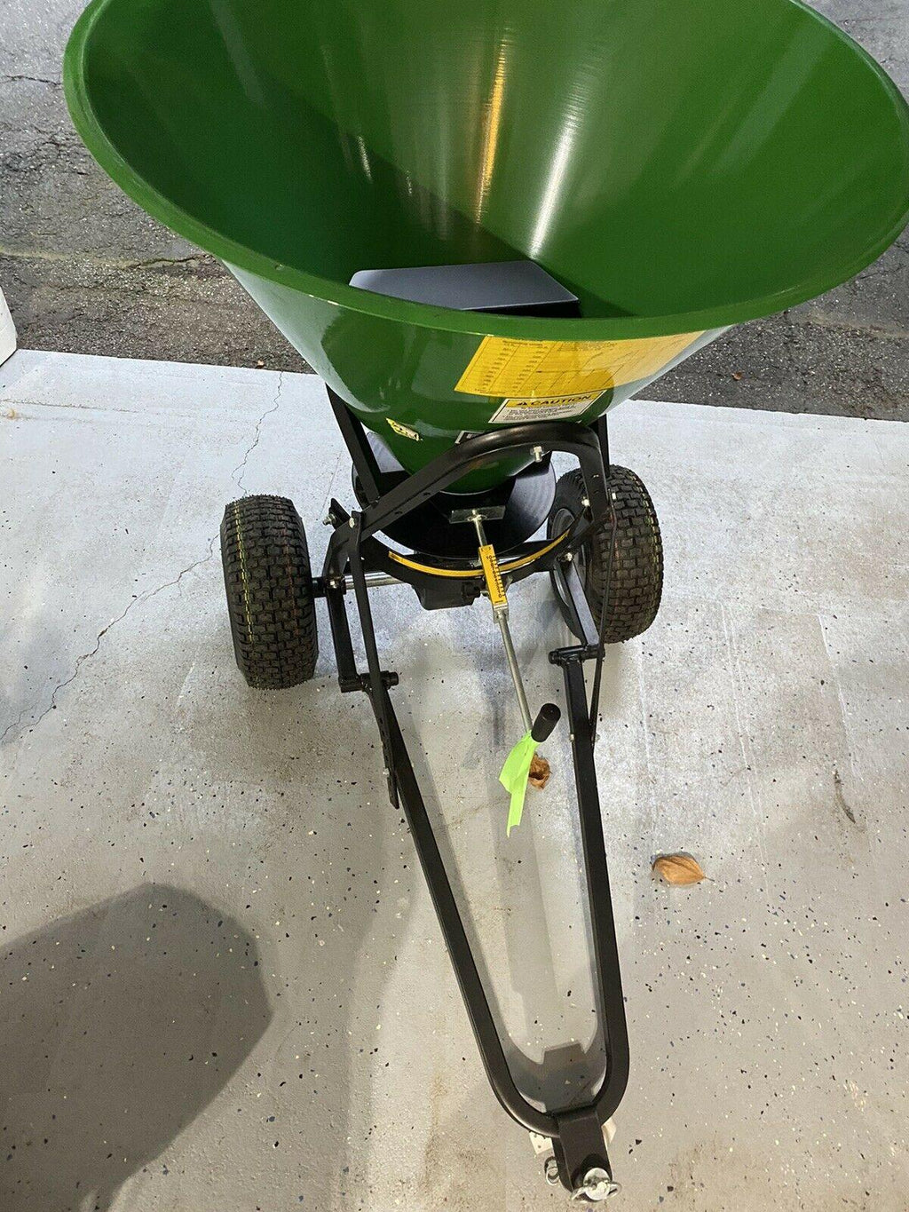 Frontier Spreader SS1022B Tow Behind Pull