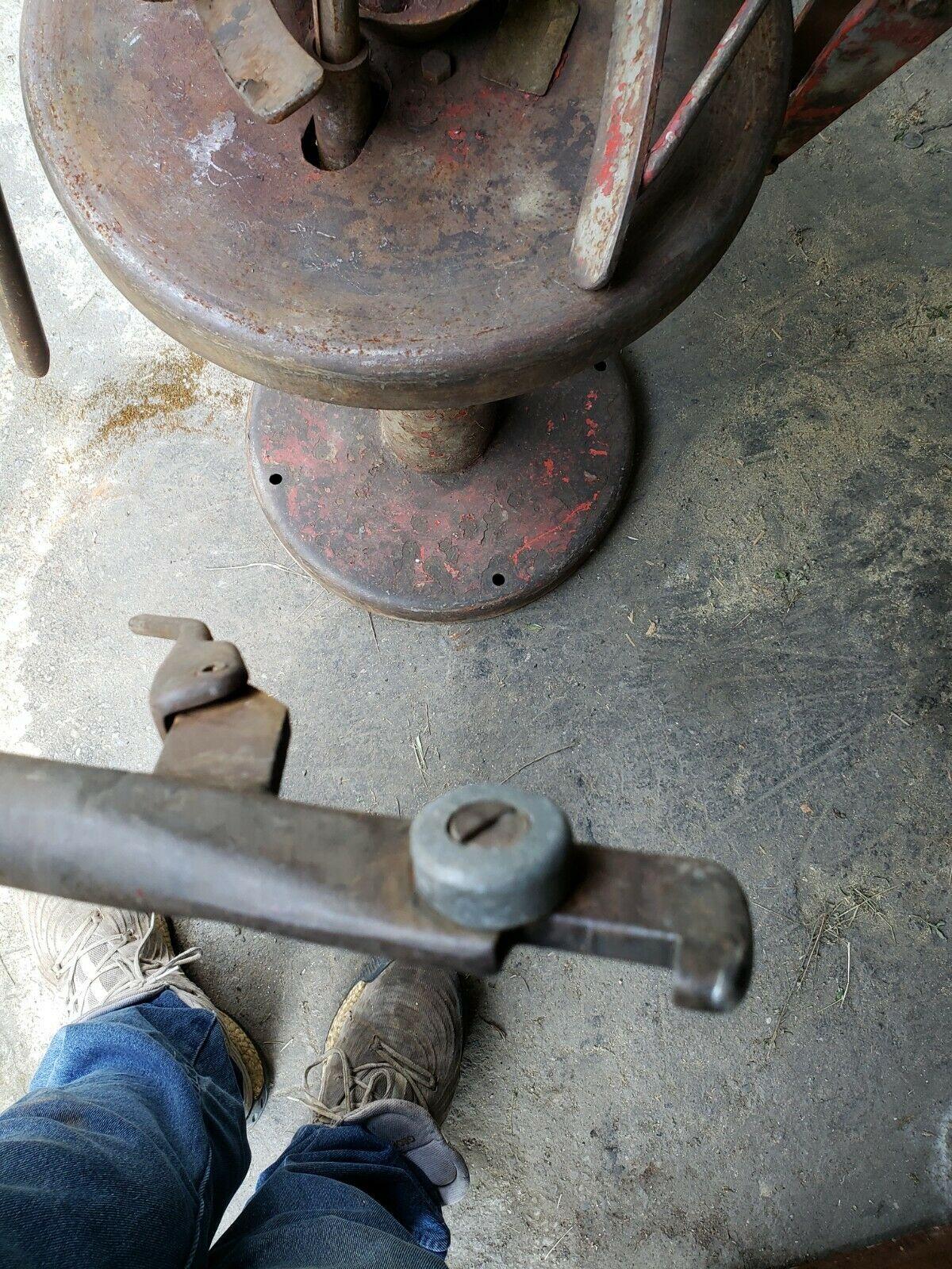 COATS IRON "TIREMAN" TIRE CHANGER manual machine hot rod garage