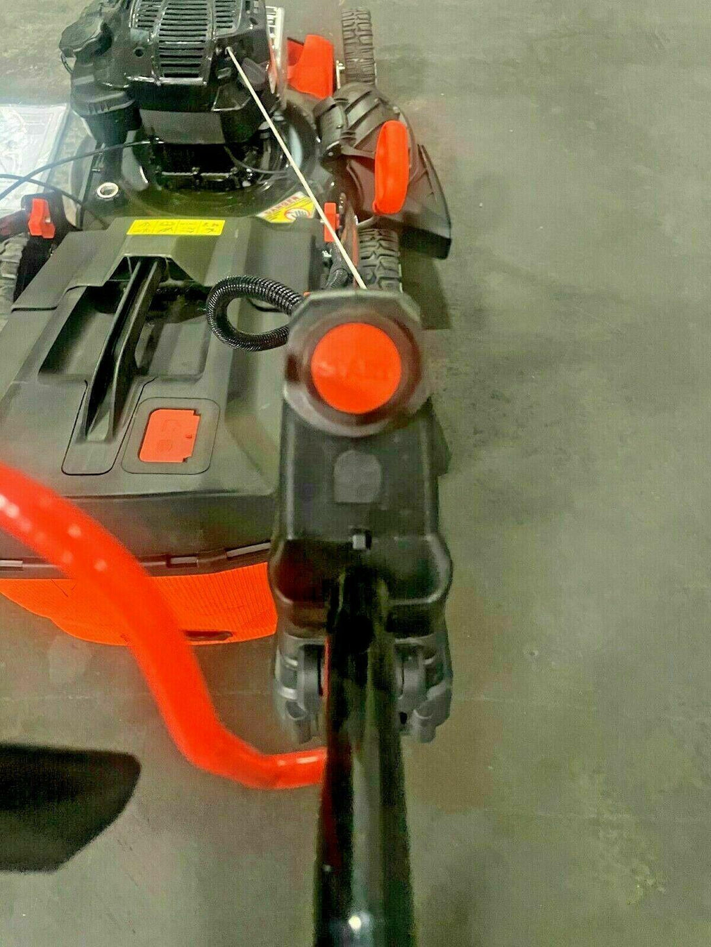 Yard Force YF22ESSPV and Stratton 675 EXi Lawn Mower and Blower Combo
