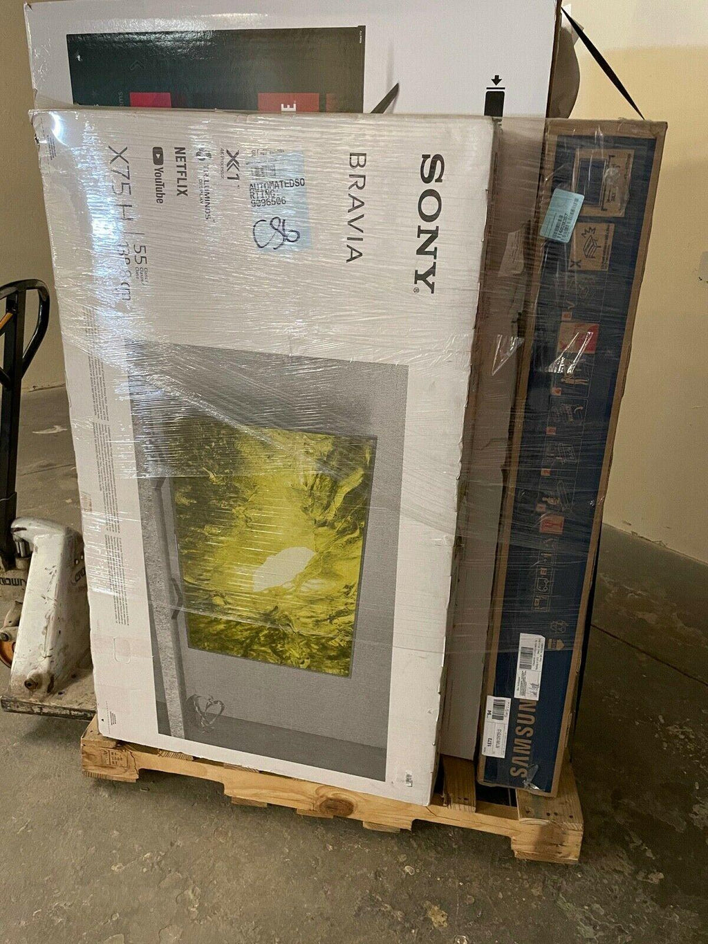 smart tv pallets samsung vizio lg tcl onn hi 86 85 82 75 70 65 55 various sizes