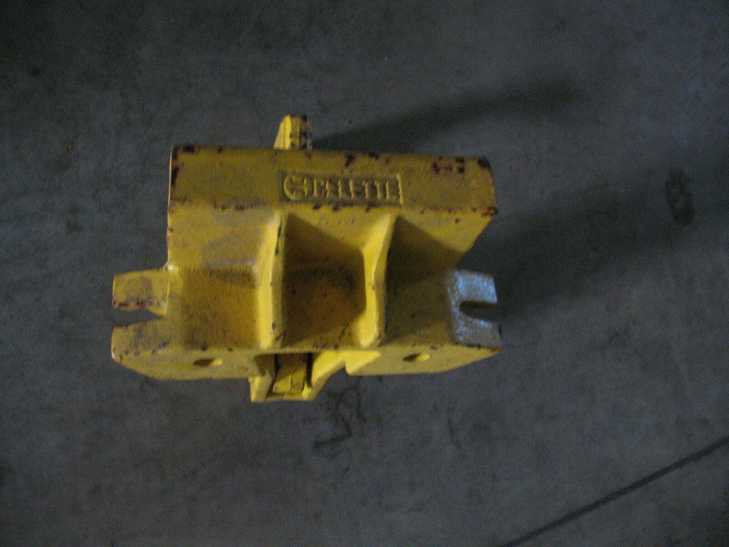 USED CELETTE MULTI FUNCTION SUPPORT BRACKET 9121.523