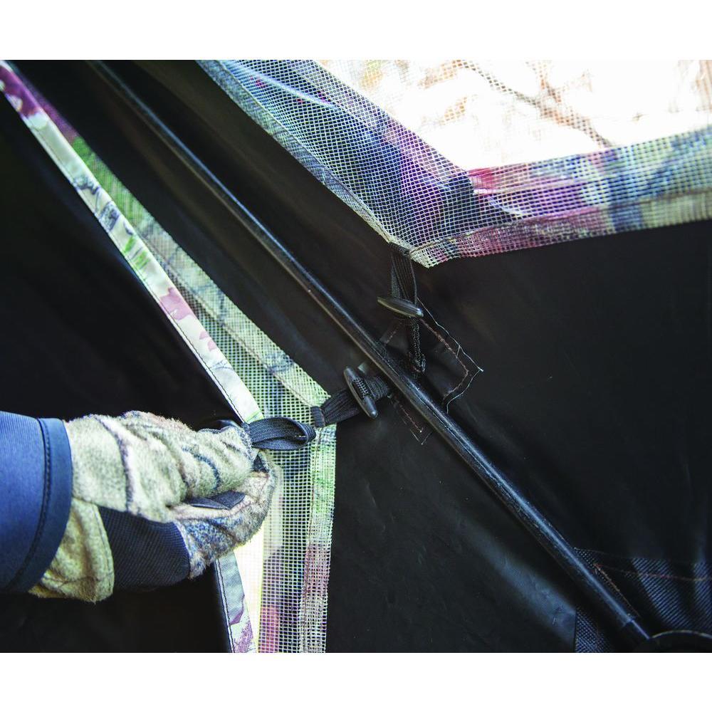 Big Cat 350 3-Person Hub Blind Blades Camo
