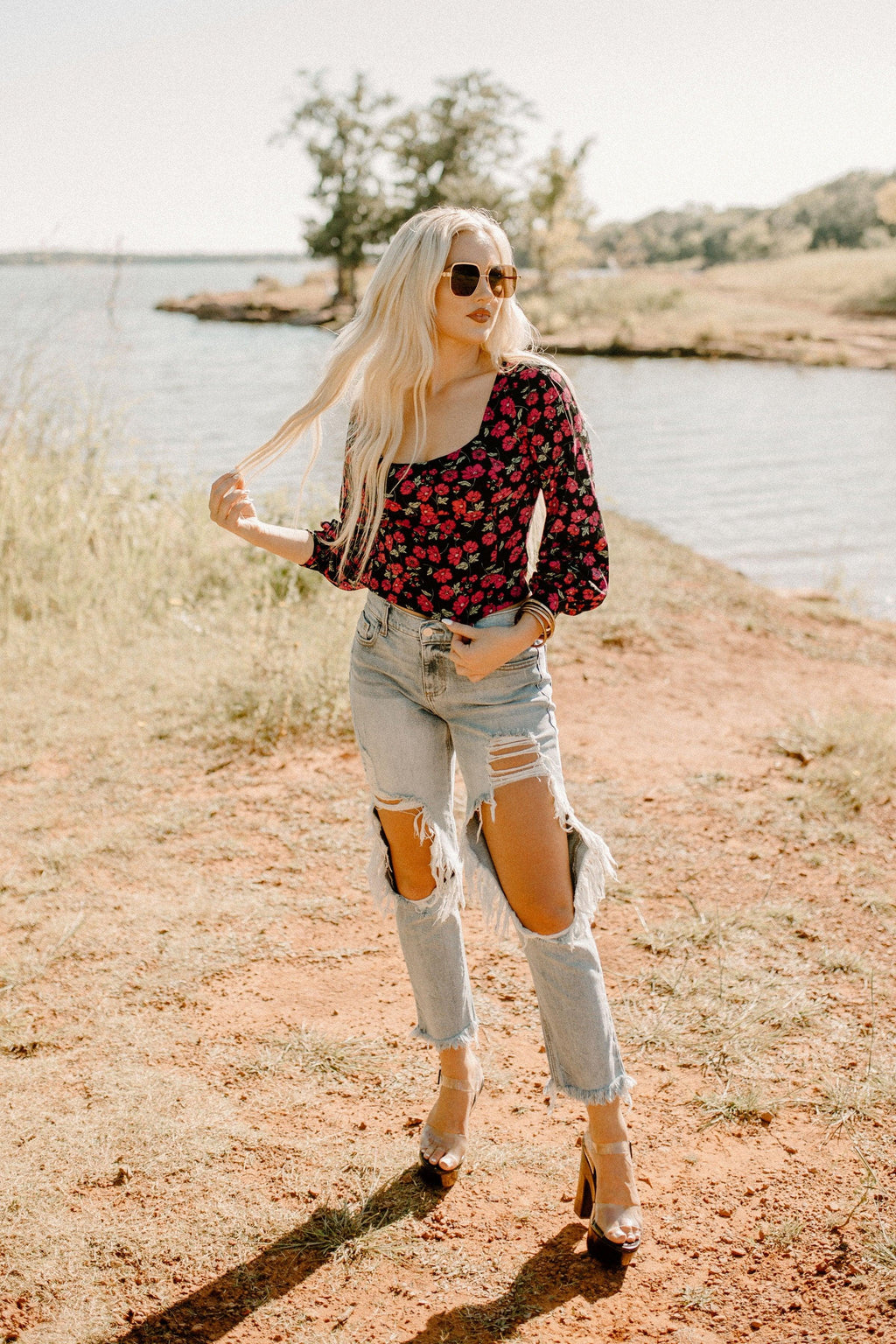 floral black &amp; magenta top