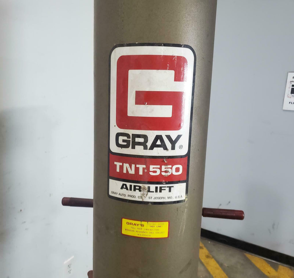Gray TNT 550 Truck Bumber Air Lift Jack 14000Lbs Capacity - IN GOOD CONDITION