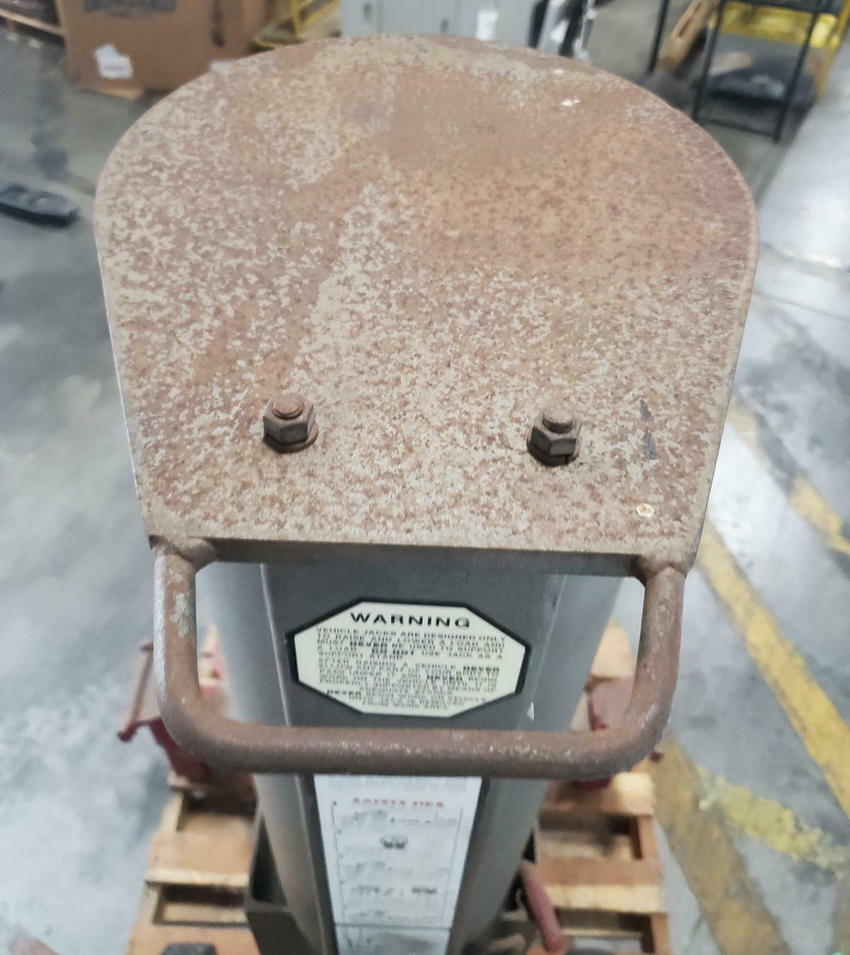 Gray TNT 550 Truck Bumber Air Lift Jack 14000Lbs Capacity - IN GOOD CONDITION