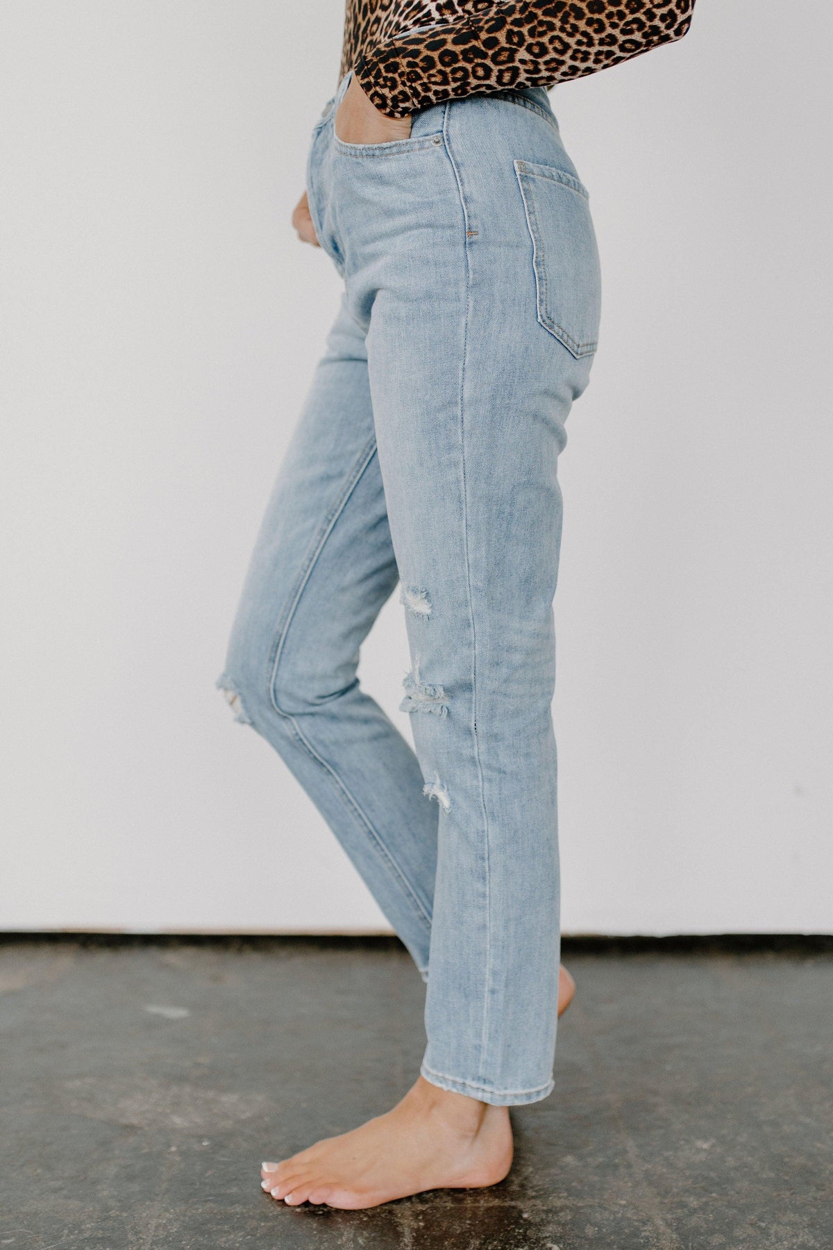 distressed boyfriend jeans