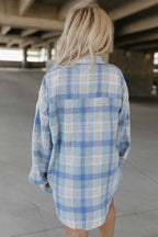 love oversized flannel - baby blue
