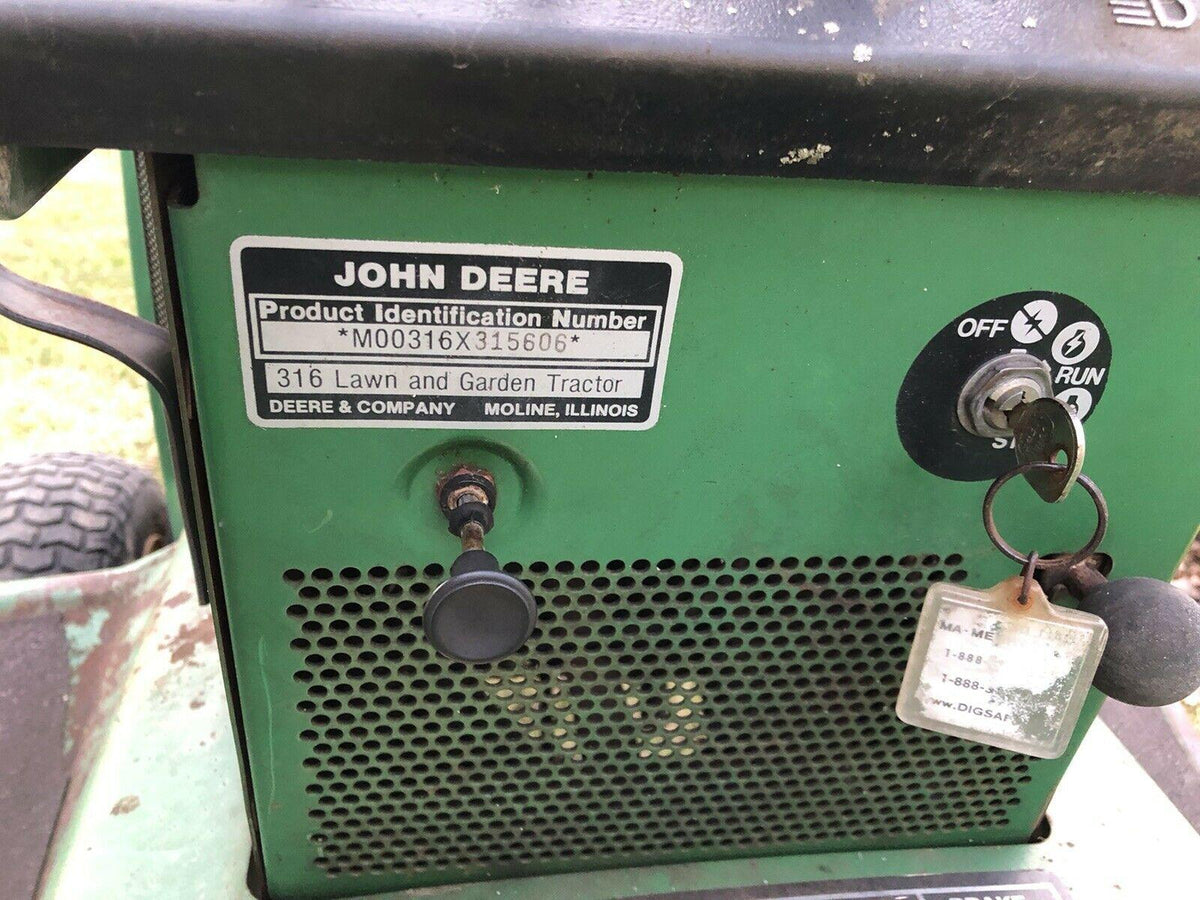 John Deere 316  garden tractor Onan engine 1985 lawn mower
