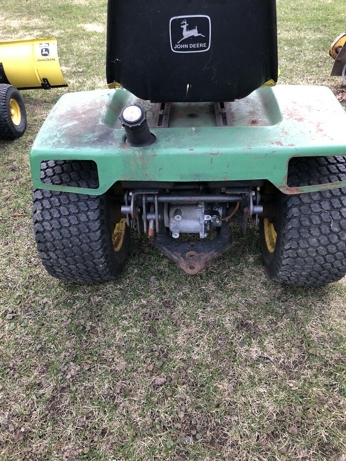 John Deere 316  garden tractor Onan engine 1985 lawn mower