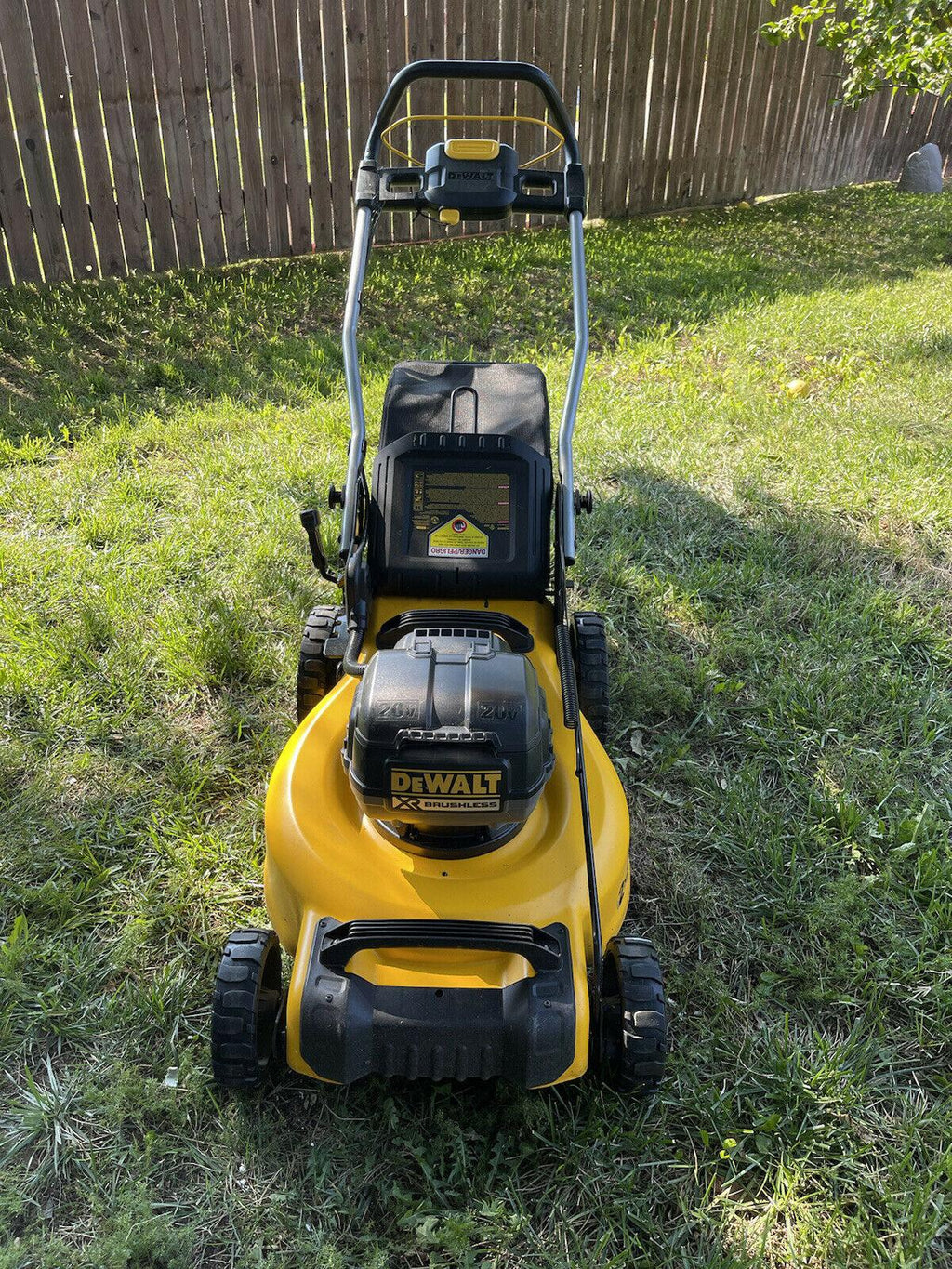 DeWalt DCMW220P2 2x 20V MAX 3-In-1 Cordless Lawn Mower With 2 x 5.0AH Batteries