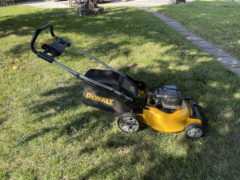 DeWalt DCMW220P2 2x 20V MAX 3-In-1 Cordless Lawn Mower With 2 x 5.0AH Batteries