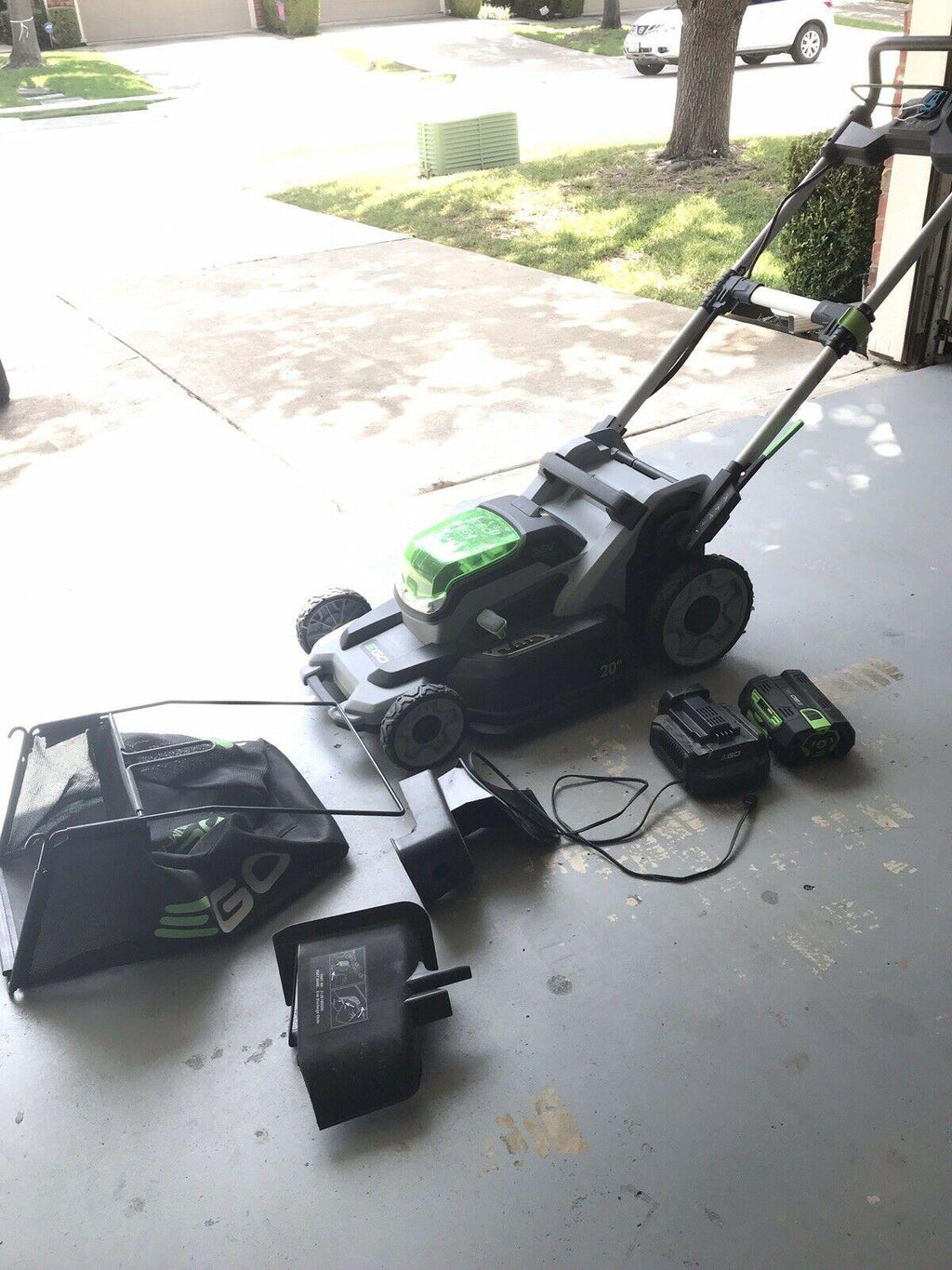 EGO Lawn Mower w/Lg Battery, Charger And Bag