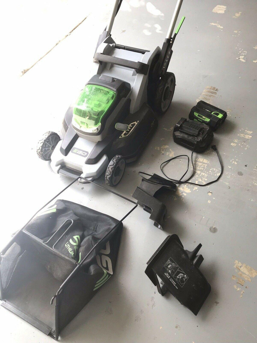 EGO Lawn Mower w/Lg Battery, Charger And Bag