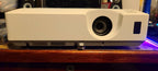 hitachi cp-x3042wn projector 3lcd home theater computer office tv/video used