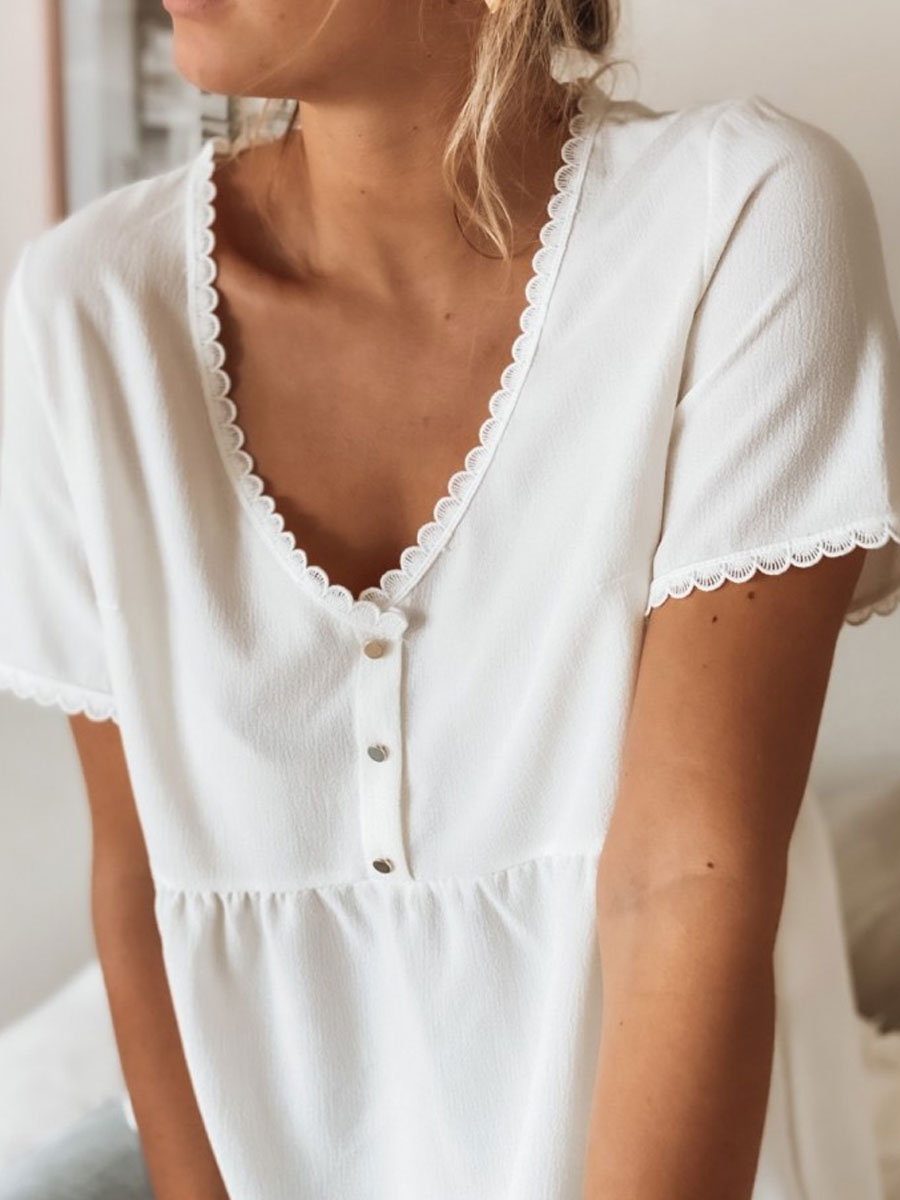 Blouse Col V Avec Bordures En Broderie