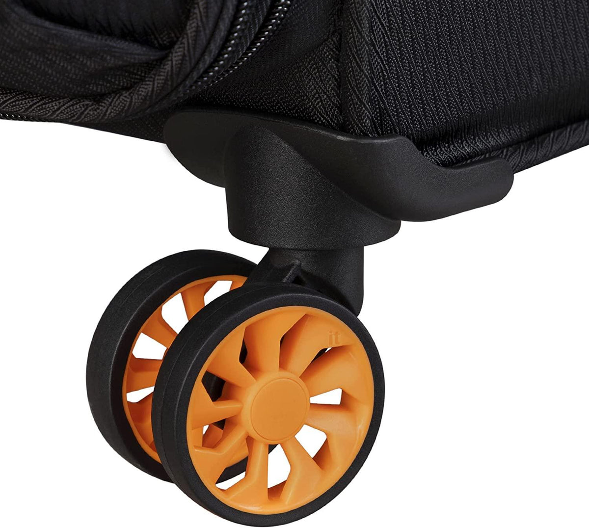 Lykke 32" Softside Checked 8 Wheel Spinner, Black