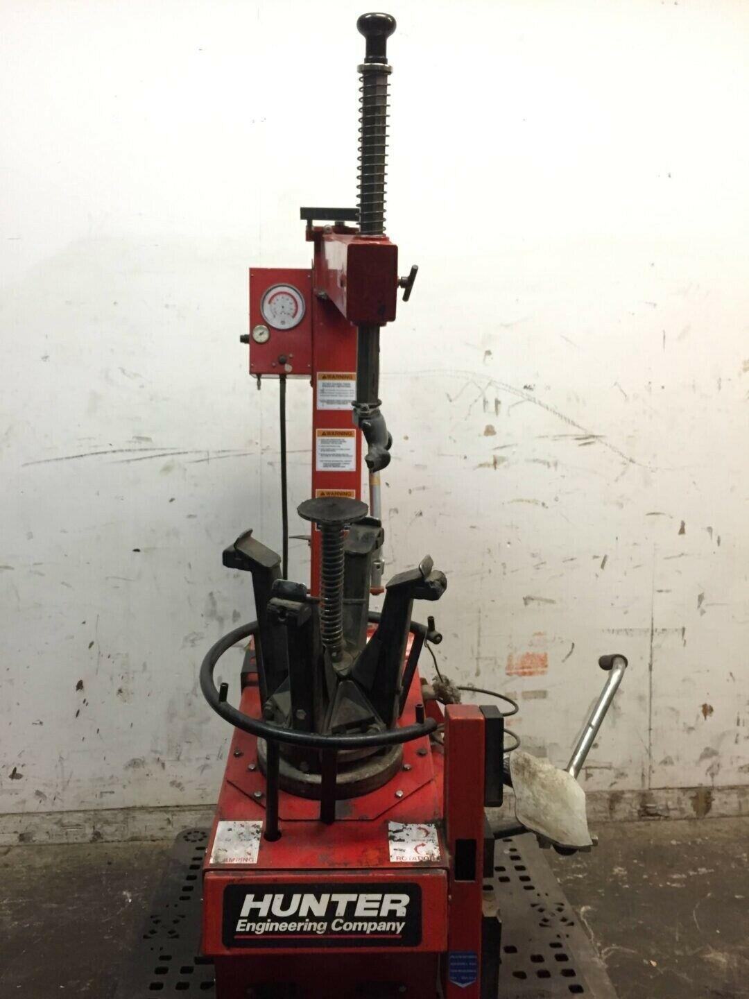 Hunter TC300 Tire Changer