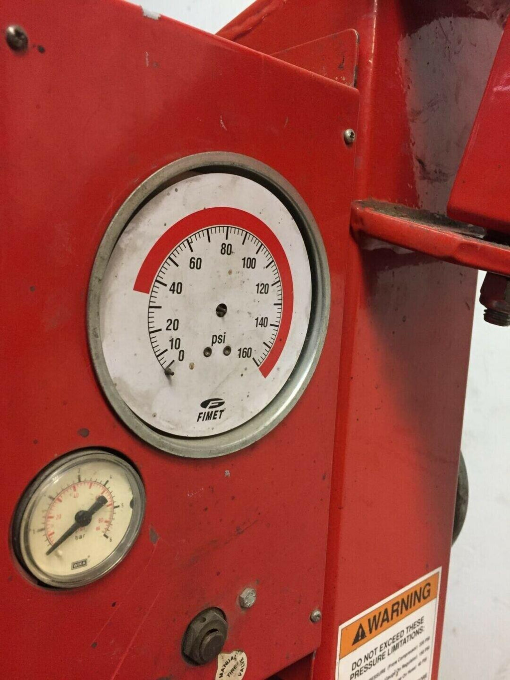 Hunter TC300 Tire Changer