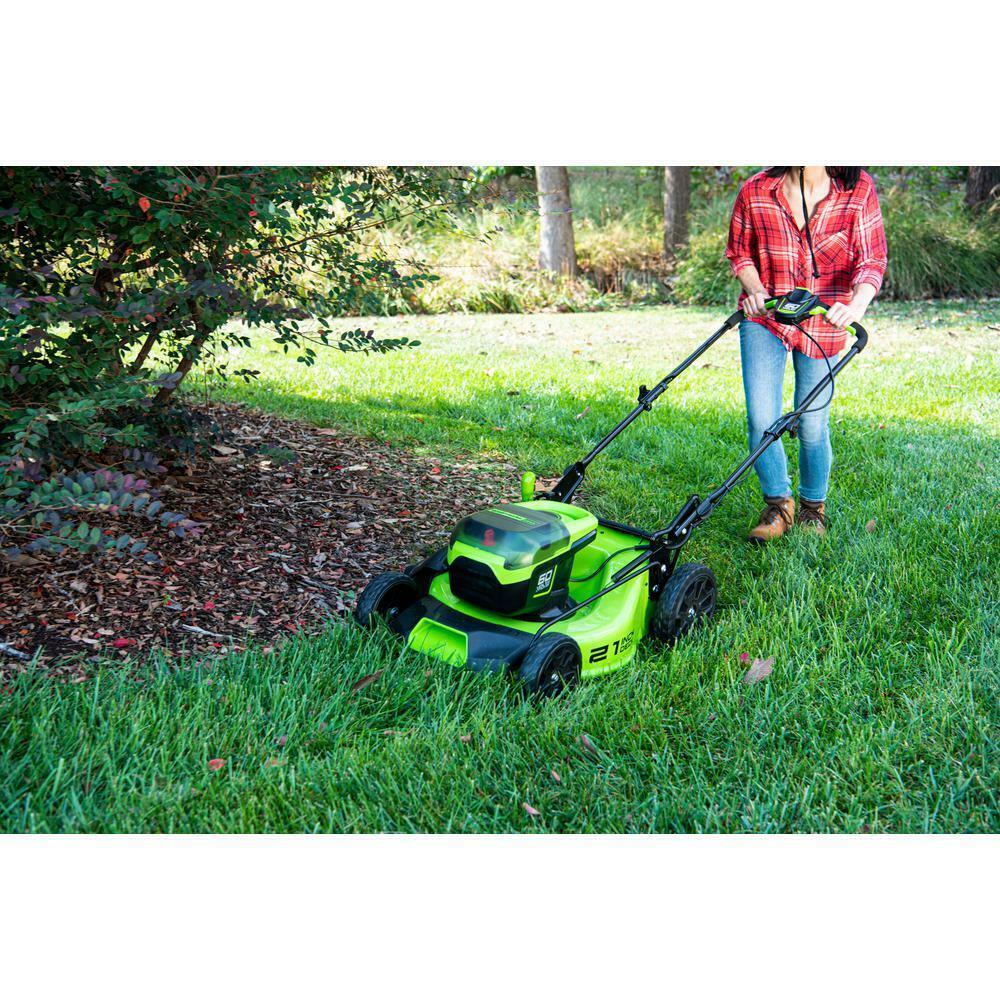 PRO 21 in. 60-Volt Battery Cordless Push Lawn Mower 5.0 Ah Battery Charger