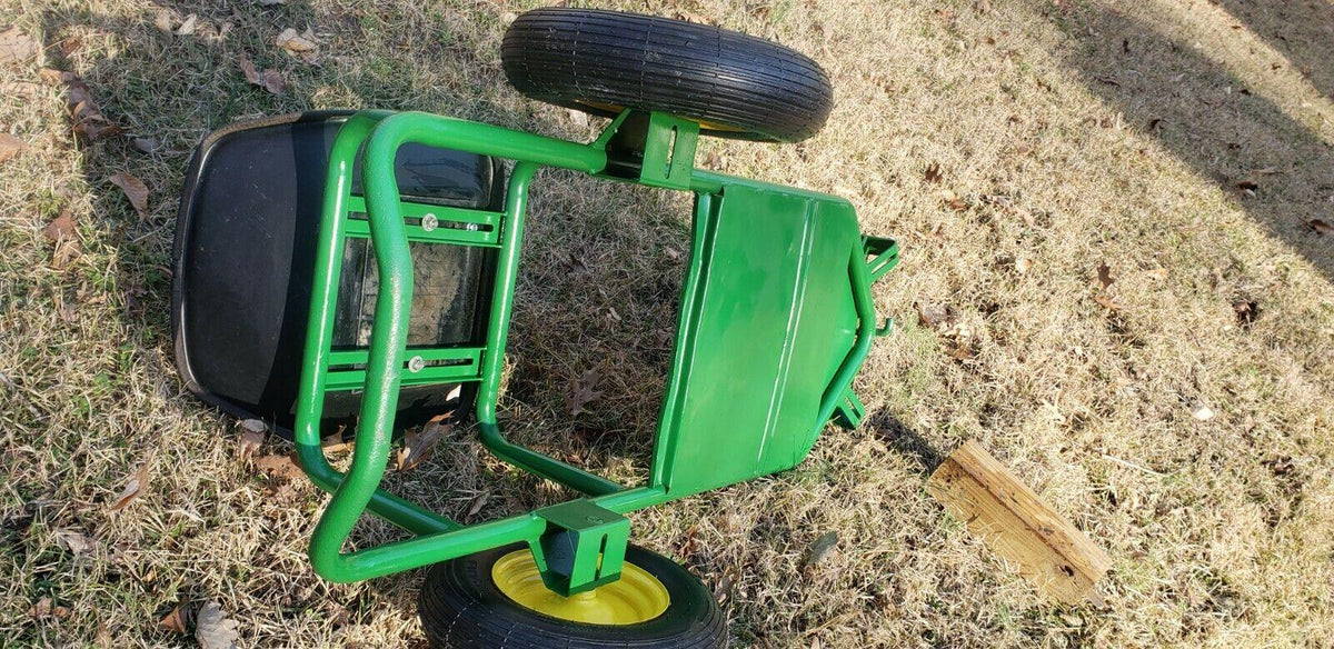 EXTREMELY RARE MADE IN USA JOHN DEERE 2 WHEEL SULKY (SIT-ON) W/NEW TIRES & PAINT