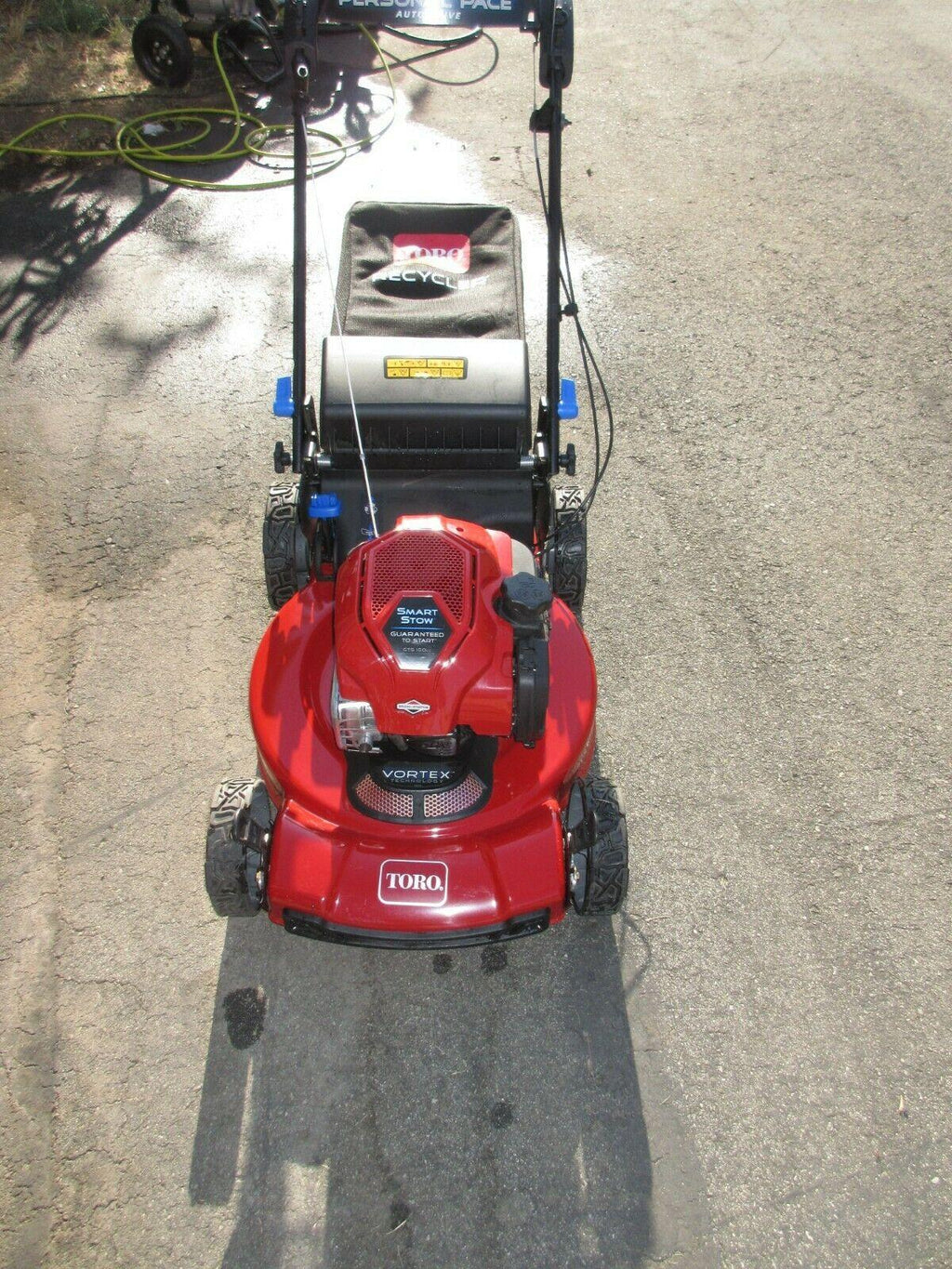 Self Propelled Lawn Mower 22 in. SmartStow Personal Pace High-Wheel Drive