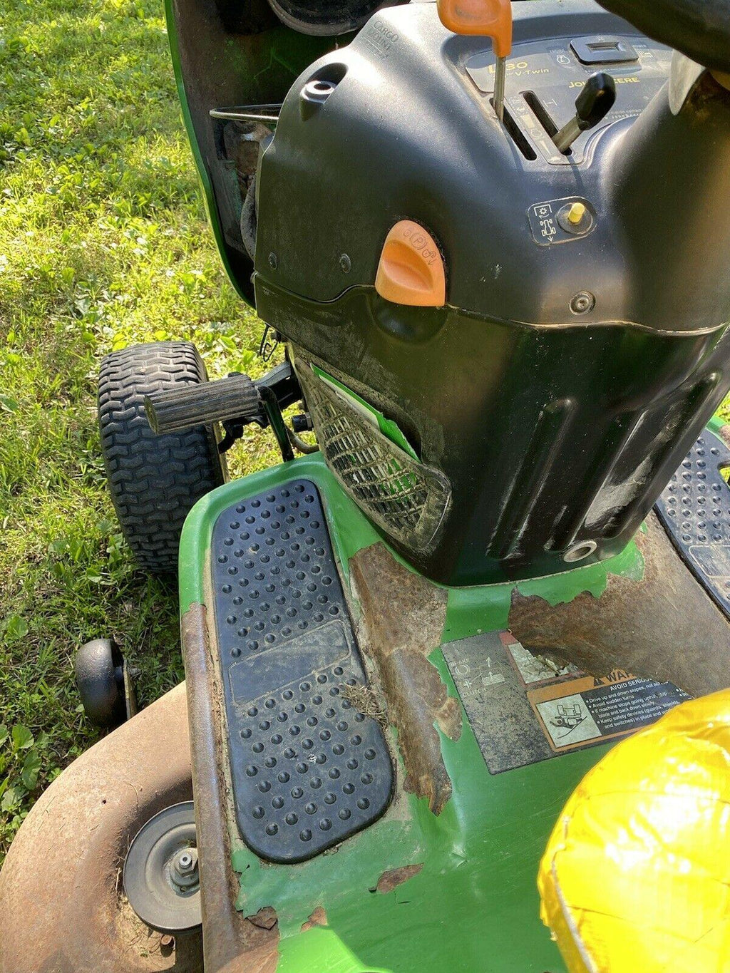 john deere lawn tractor