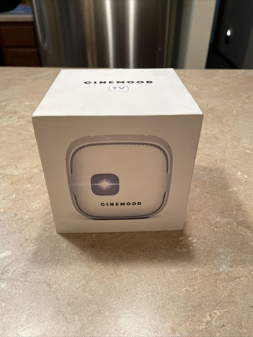 cinemood tv - first lte portable projector with sim card slot
