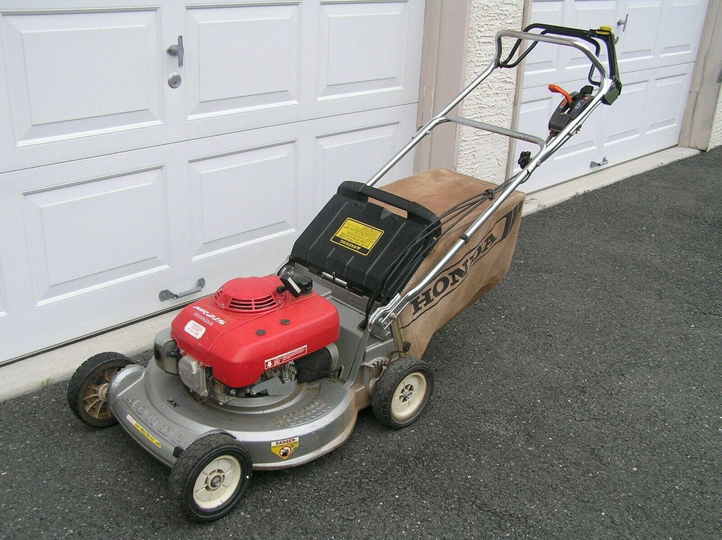 HR 215 Self Propelled Lawn Mower with Bag