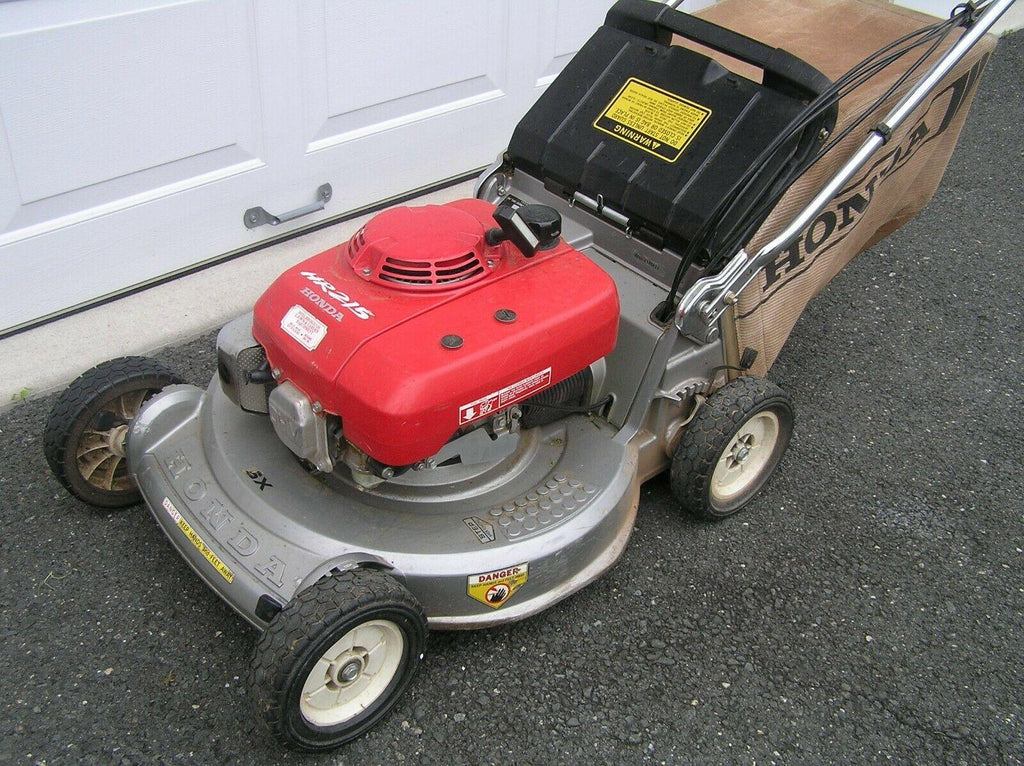 HR 215 Self Propelled Lawn Mower with Bag
