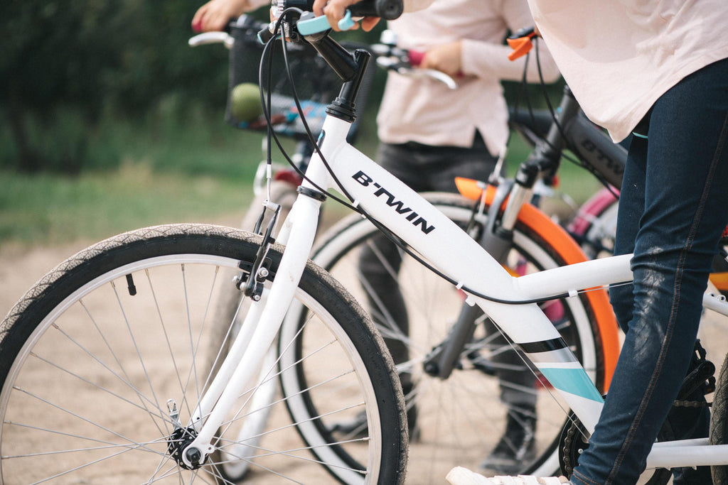 Decathlon Rockrider ST100, Mountain Bike, 24'', Kids 4'5" to 4'11", White