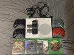 Xbox One S 1Tb Version Comes With 4 Controllers And 4 Games And Charging Kit NO250175