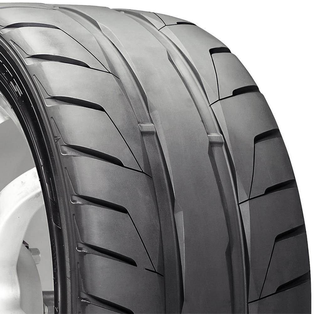 Nitto NT05 295/35R18 99 W Tire