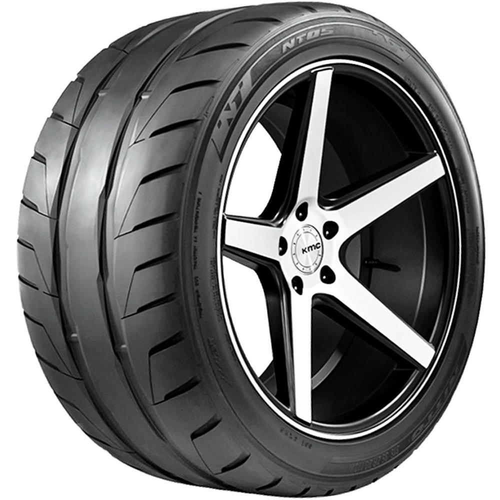 Nitto NT05 295/35R18 99 W Tire