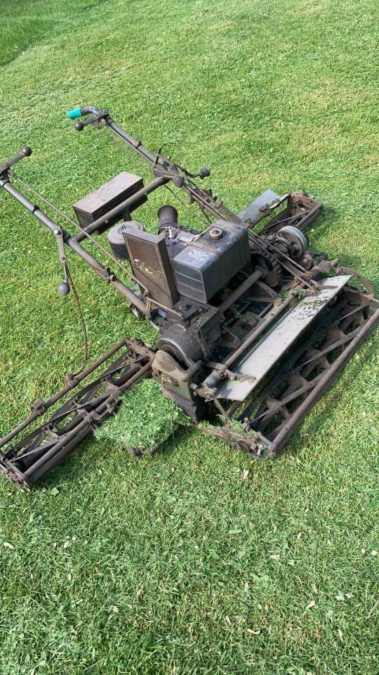 LOCKE REEL LAWN MOWER 75 TRIP w/ REVERSE