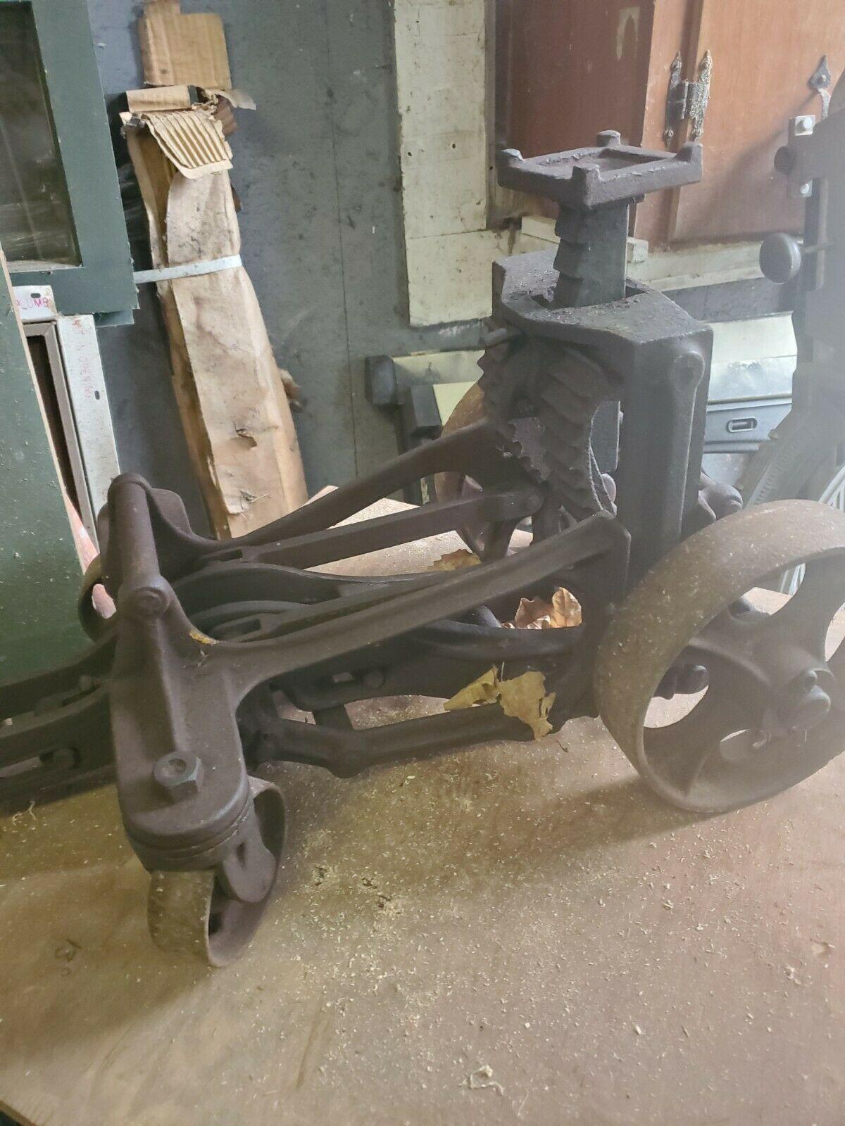 National standard mechanical floor jack 1920s