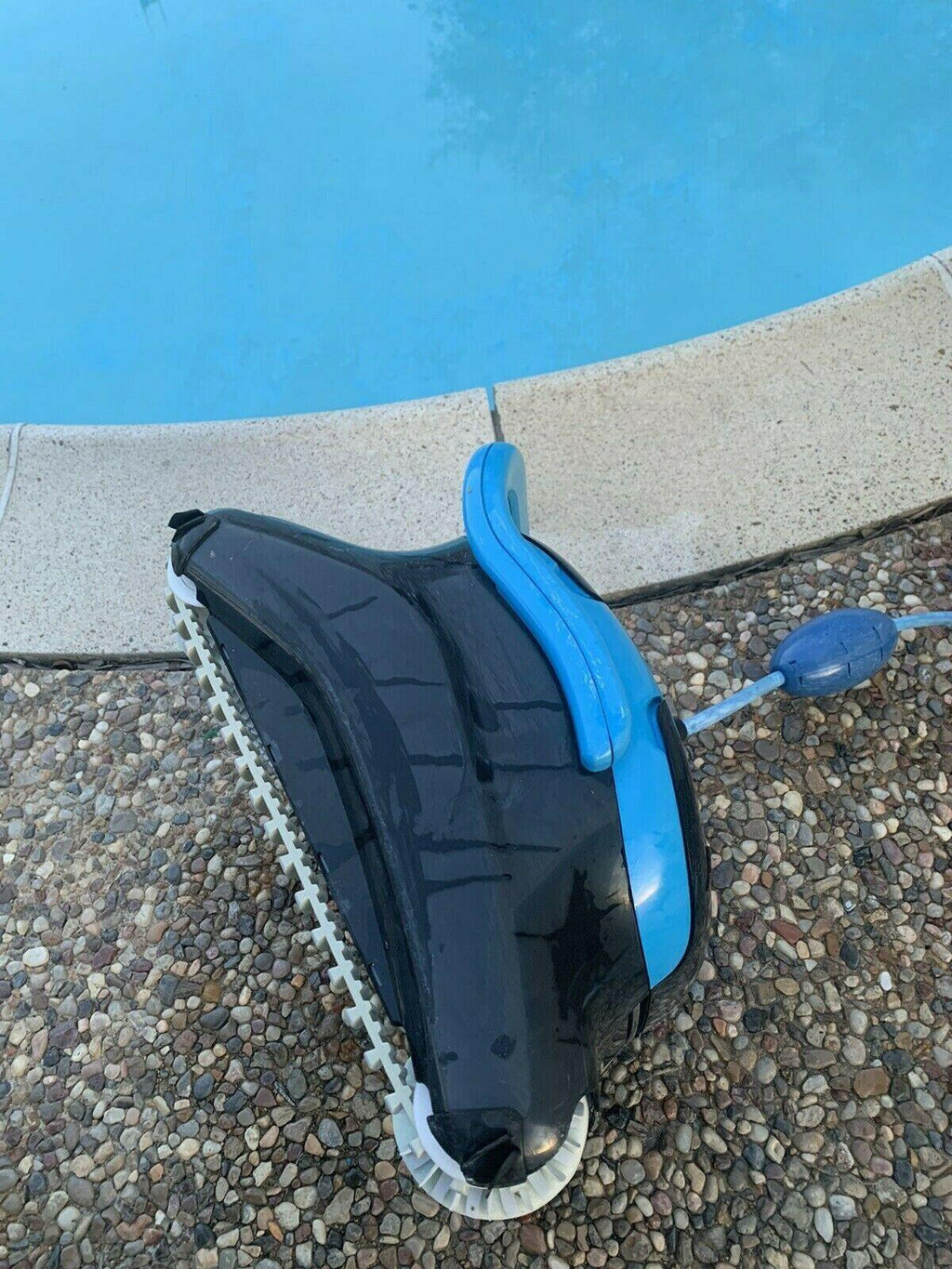 dolphin nautilus cc plus swimming pool inground robotic pool cleaner 99996403-pc