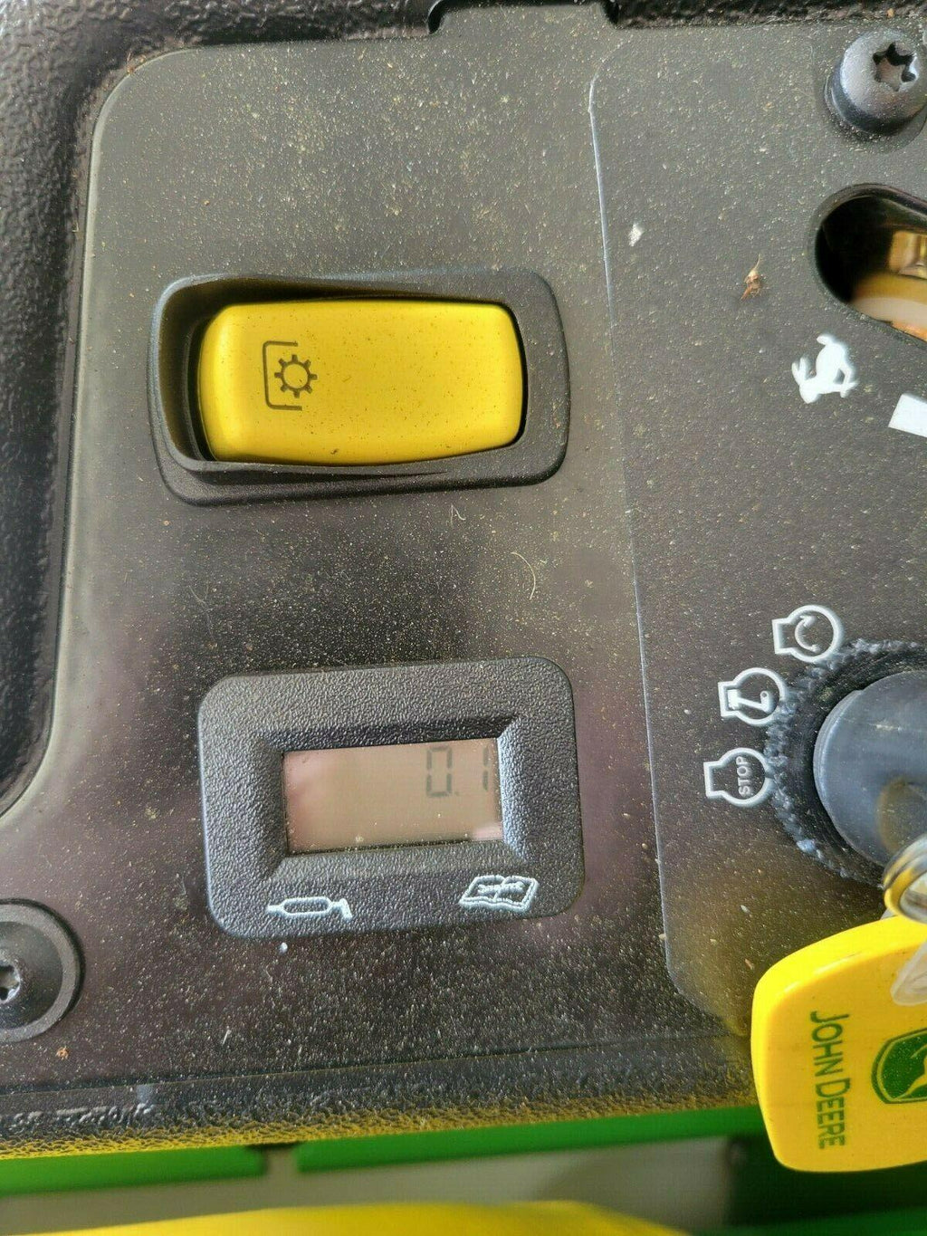 John Deere Z735M Zero Turn Mower No Hours