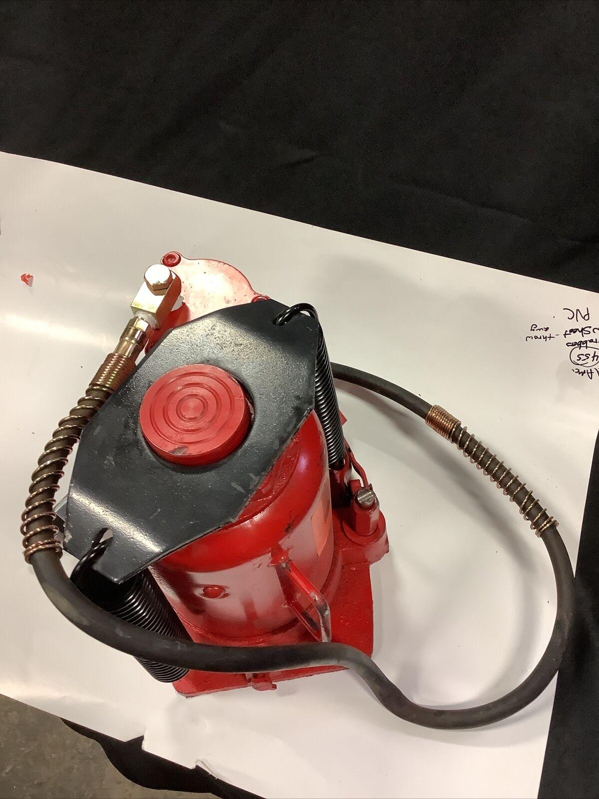 32T Air / Hydraulic Bottle Jack 70500 LBS Maximum Capacity
