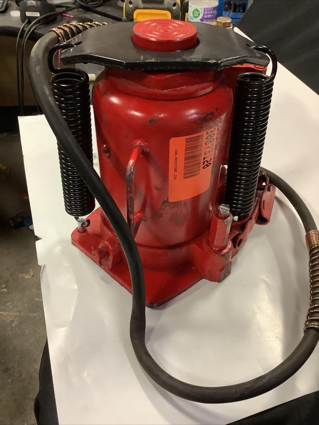 32T Air / Hydraulic Bottle Jack 70500 LBS Maximum Capacity