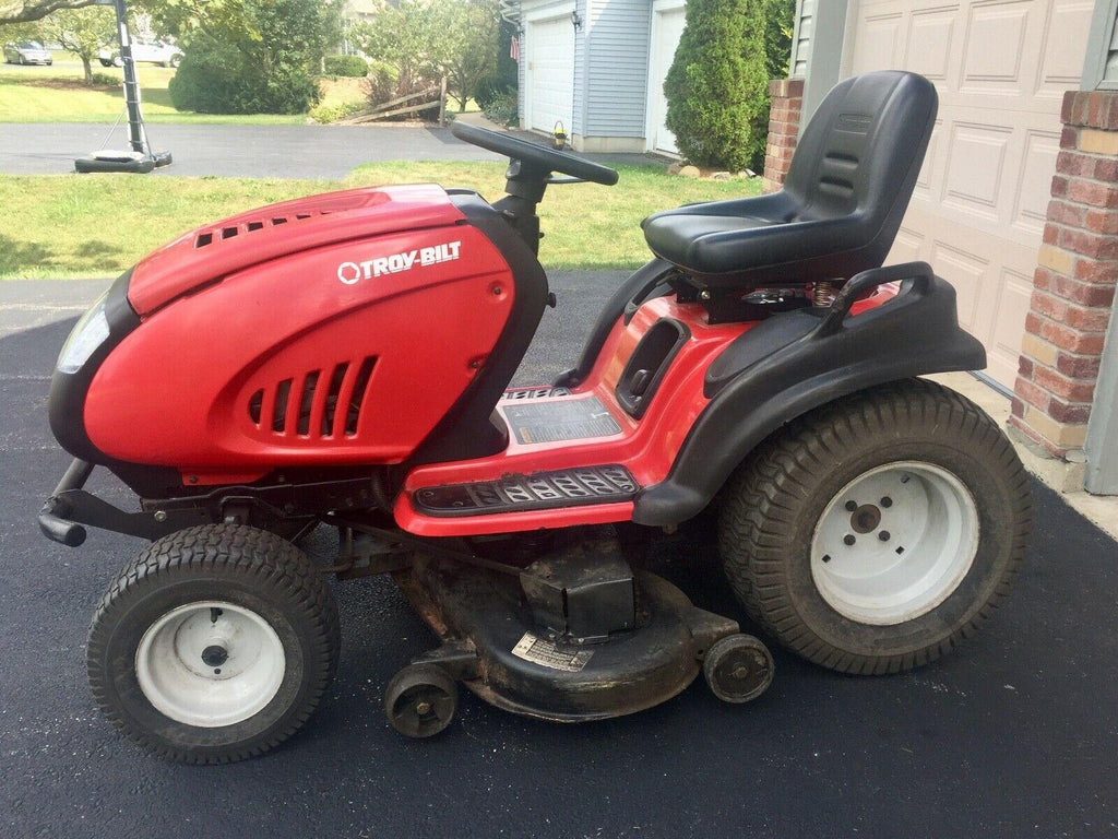 2002 TROY-BILT 22 HP 46 IN DECK LAWN & GARDEN TRACTOR - DEALER MAINTAINED