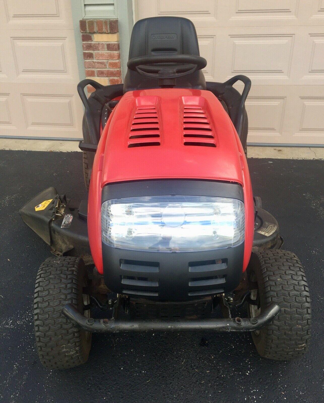 2002 TROY-BILT 22 HP 46 IN DECK LAWN & GARDEN TRACTOR - DEALER MAINTAINED