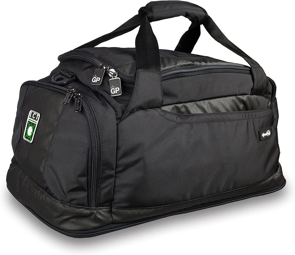 20" Carry On Duffle Bag w/Integrated Garment Suiter
